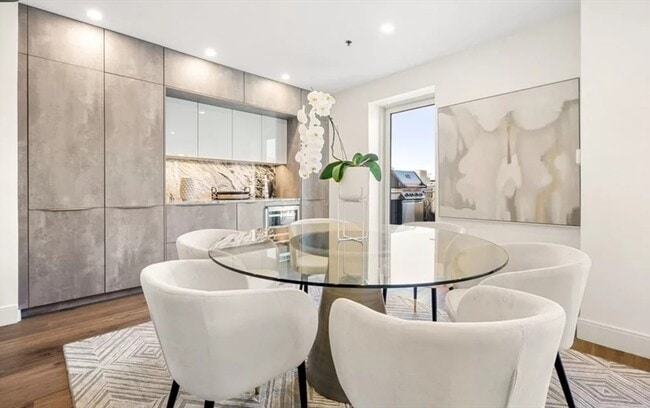 Photo - 1723 Washington St Unit 611