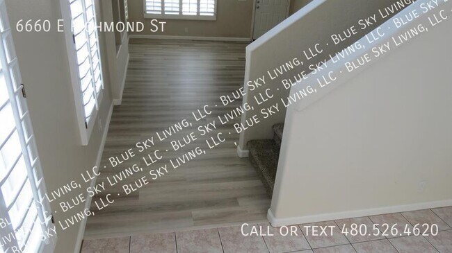 Photo - 6660 E Richmond St