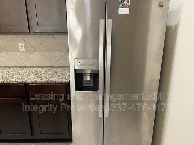 Photo - 115 N Pointe Dr