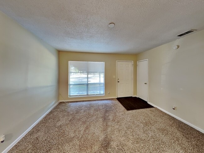 Photo - 237 Blairmore Blvd W