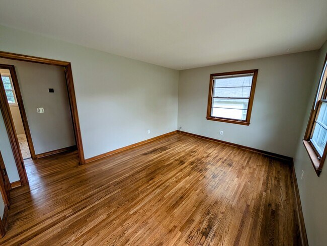 Photo - 1326 McAlpine Ave
