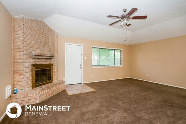 Photo - 24018 Beaverwood Dr