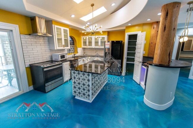 1110 E Campus Dr