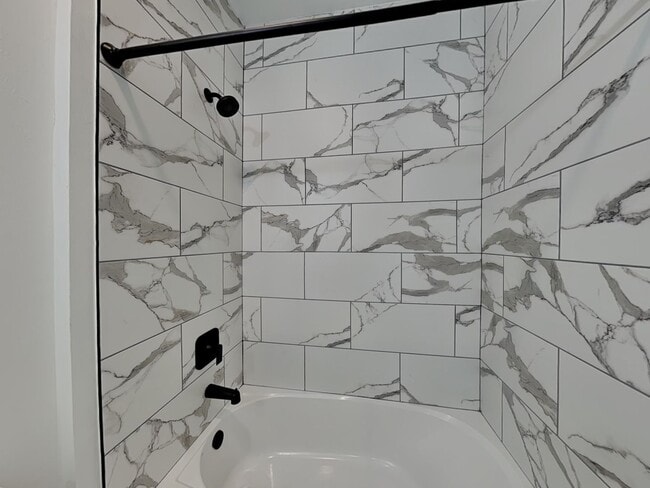 Photo - 1284 Navigator Rd