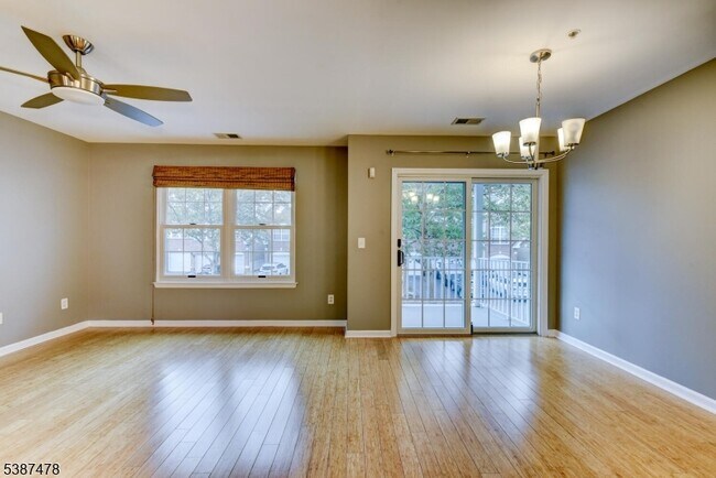 Photo - 68 Carter Rd