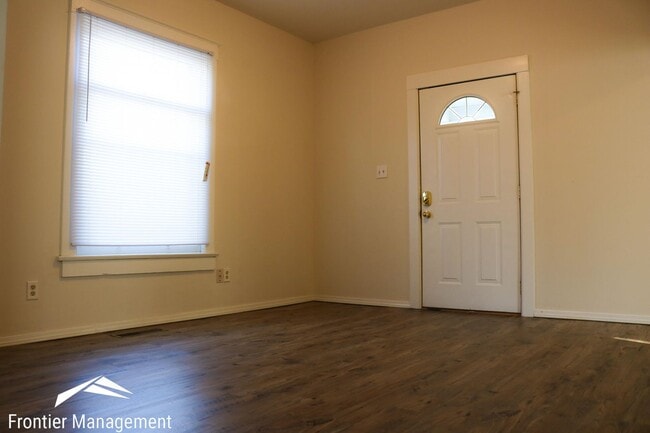 Photo - 923 Osage St Unit 1