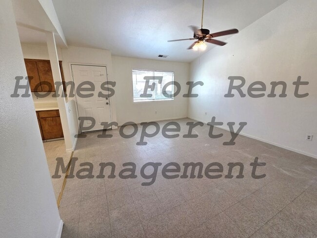 Building Photo - 1719 W Putnam Ave Unit B