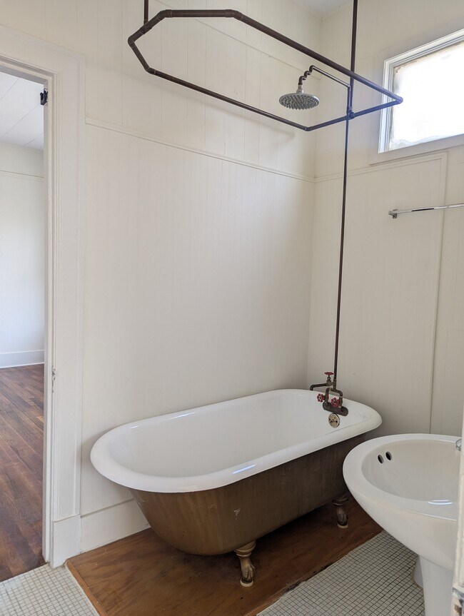 Photo - 806 Belhaven St Unit A