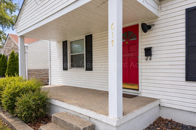 Photo - Bright and Renovated Near Downtown Royal Oak