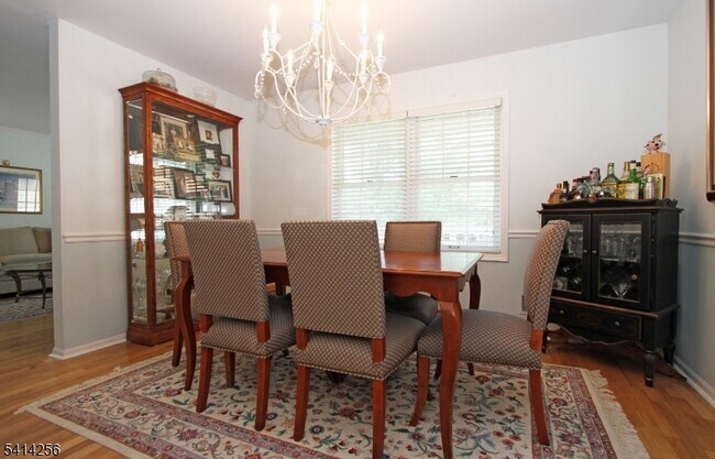 Photo - 25 Heritage Dr