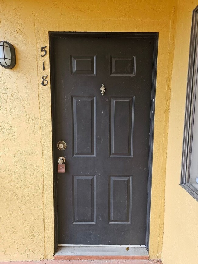 Photo - 1 Bedroom/ 1 Bath 3rd Floor Condo In Village Creek