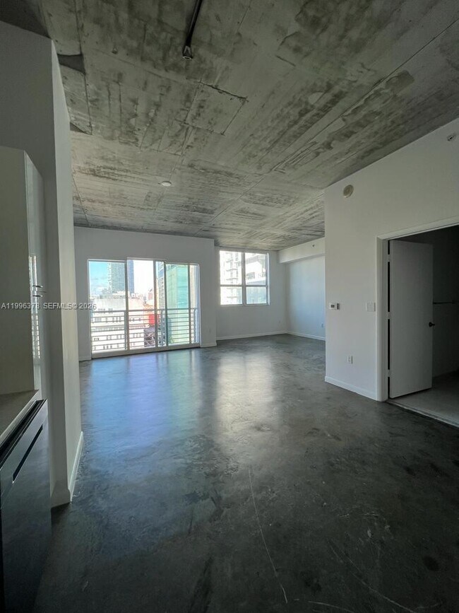 Photo - 133 NE 2nd Ave Unit 1011