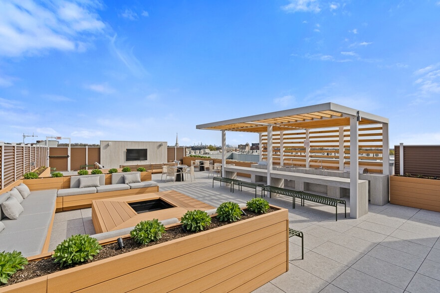 Rooftop lounge