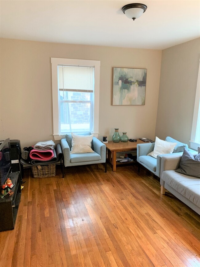 Photo - 158 Otis St Unit 1