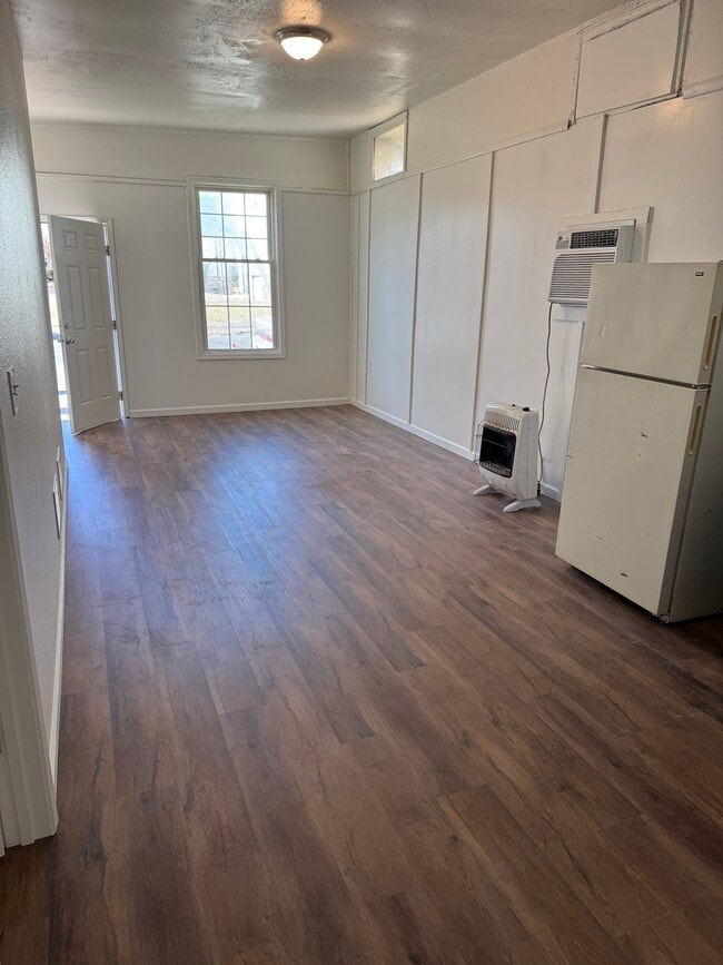 Building Photo - 517 3rd St Unit A