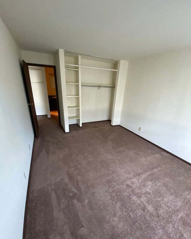 Photo - Village Apartments (St. Pt.)