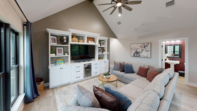 Photo - 100 Moss St Unit SI ID1532879P