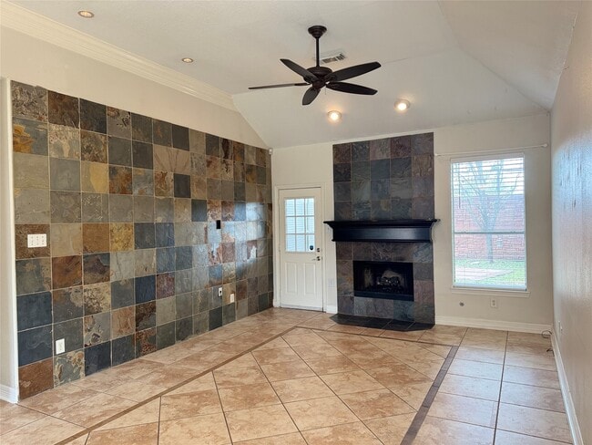 Photo - 2227 Oakwell Ln