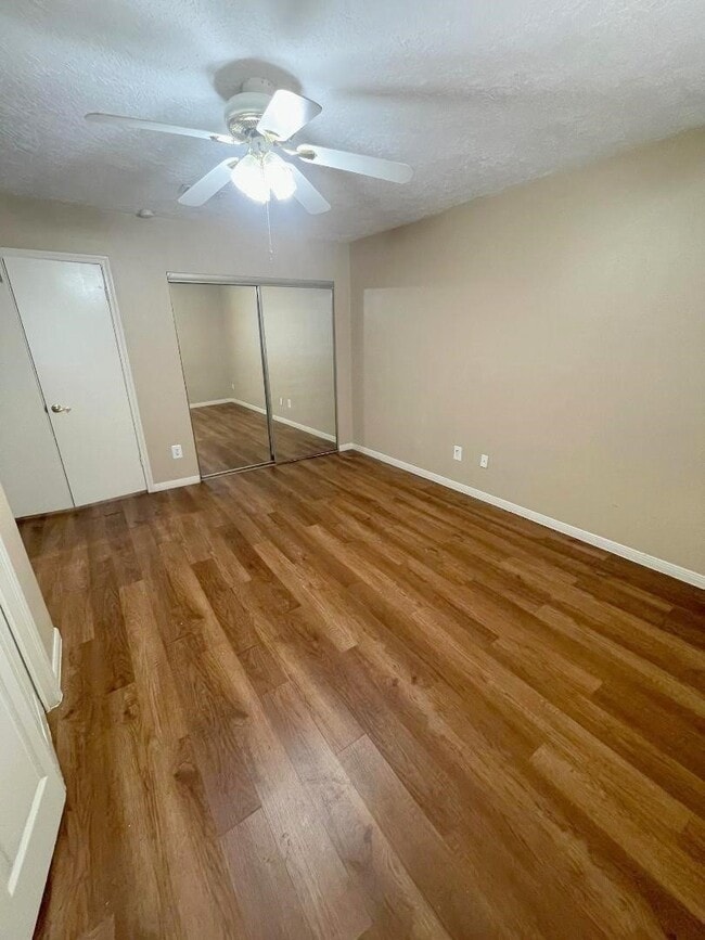 Building Photo - 16131 Golden Sands Dr Rental