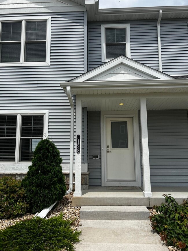 Building Photo - 5128 Argus Ln