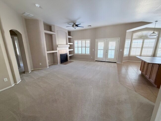 Photo - 412 E Jasper Dr