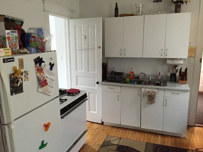 Photo - 1824 N Paulina