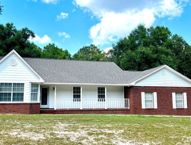 Building Photo - country living in the city Rental