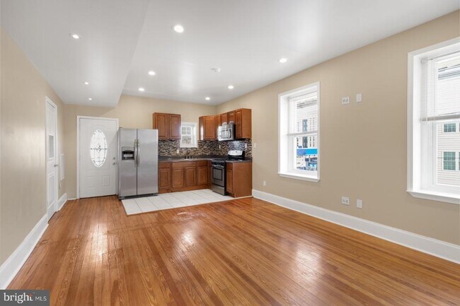 Photo - 4623 Sansom St Unit B