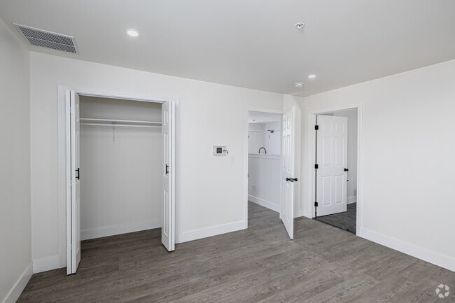 1 habitación, 1 baño - Dormitorio - 484 Main St