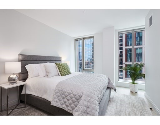 Photo - 135 Seaport Blvd