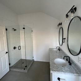 Photo - 2100 Rosemary Ln