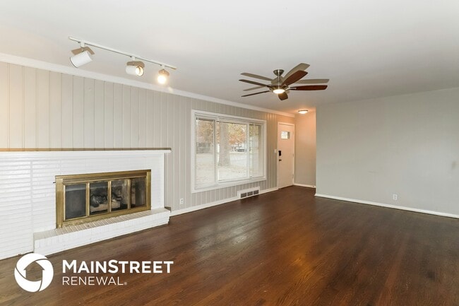 Photo - 5833 N Lenox Ave