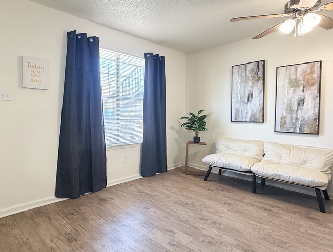 Photo - Kenilworth Ridge... A Hidden Jewel!