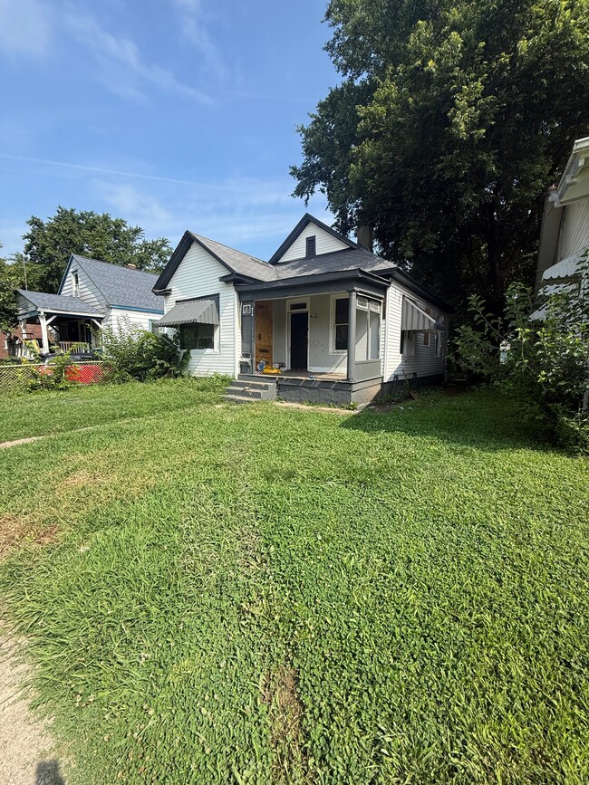 Photo - 1828 E Main St