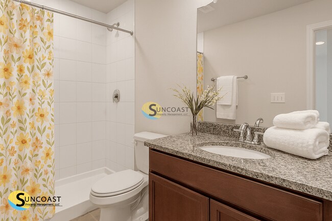 Photo - 374 Urbana St