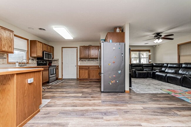 Photo - 120 W Spruce St