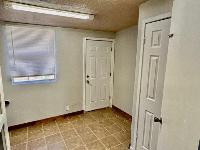 Photo - Great 3 Bedroom 1 Bathroom Home Near the Fairgrounds!
