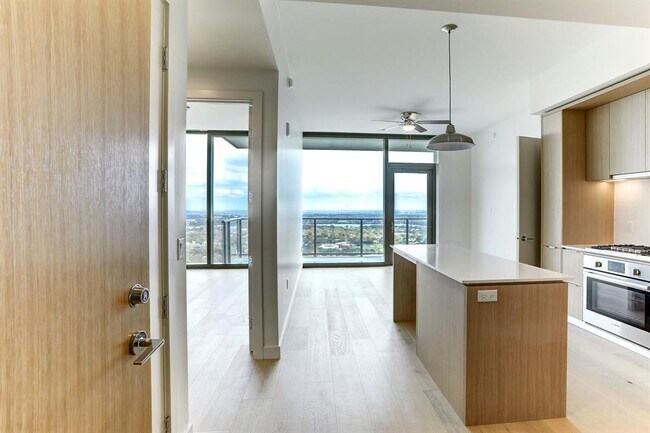 Photo - 44 East Ave Unit 3506