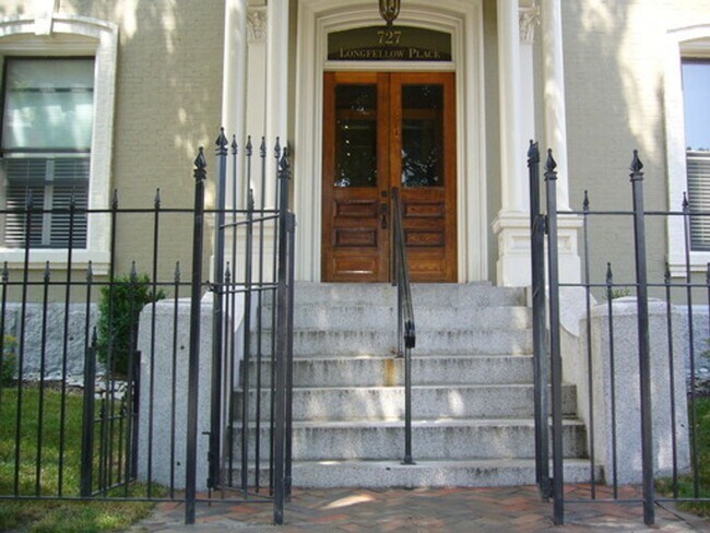 Photo - Beautiful 1 Bedroom In One Of Portlands Most Historic Buildings