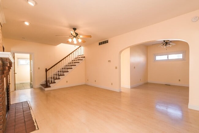 Photo - 531 N Prow Ave