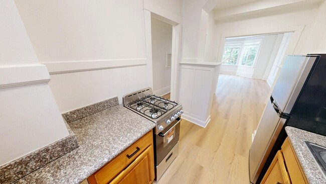 Photo - 1047 Bush St Unit 5