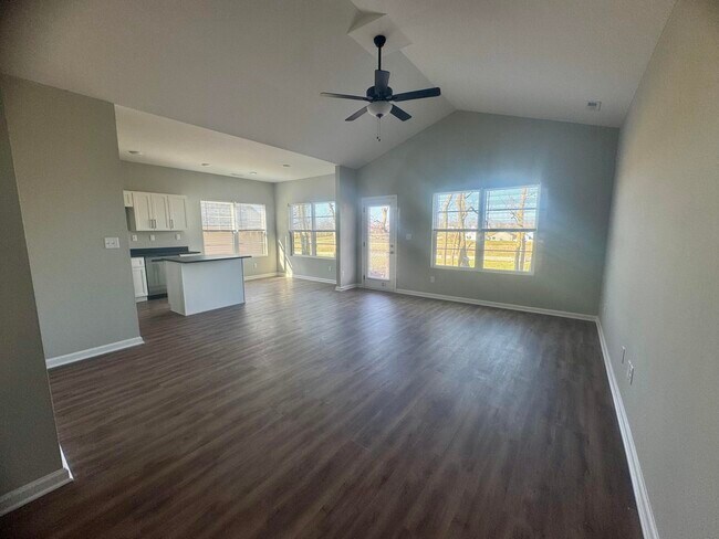 Photo - 100 Sidewinder Dr