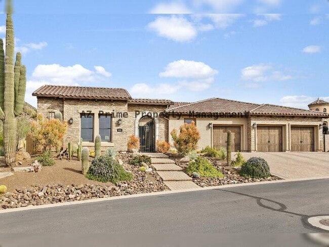 Building Photo - 8930 E Rosedale Cir