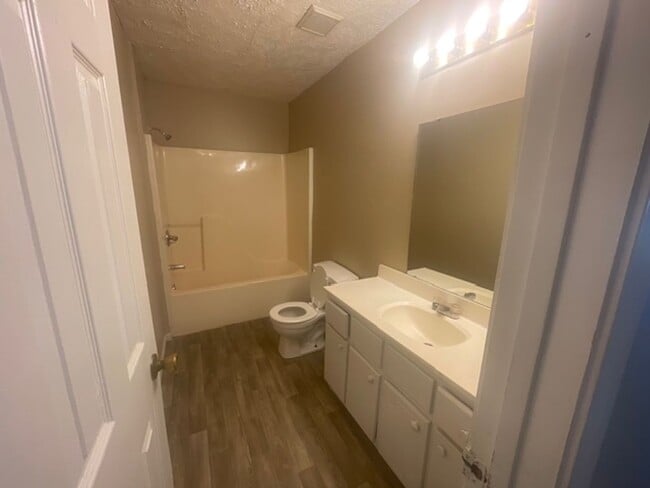 Photo - Renovated 3 Bedroom 2 Bath Home for Rent!