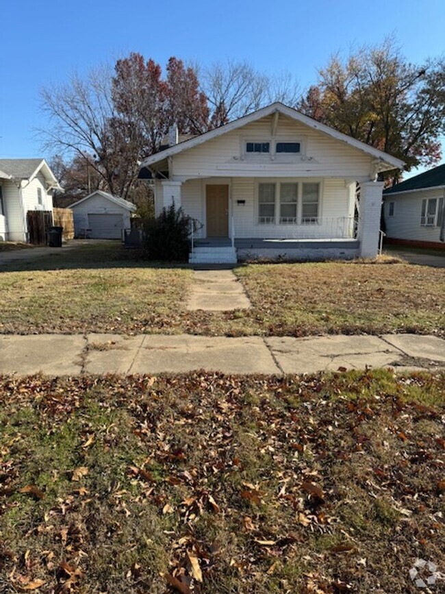 Building Photo - 1508 SE Dewey Ave Rental