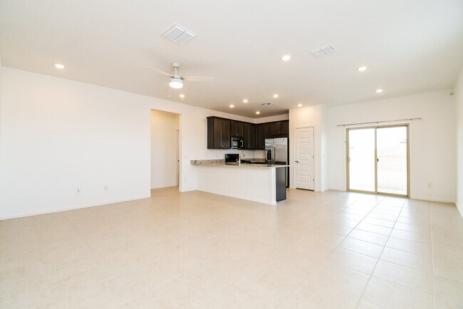 Photo - 10410 W Beaman Ln