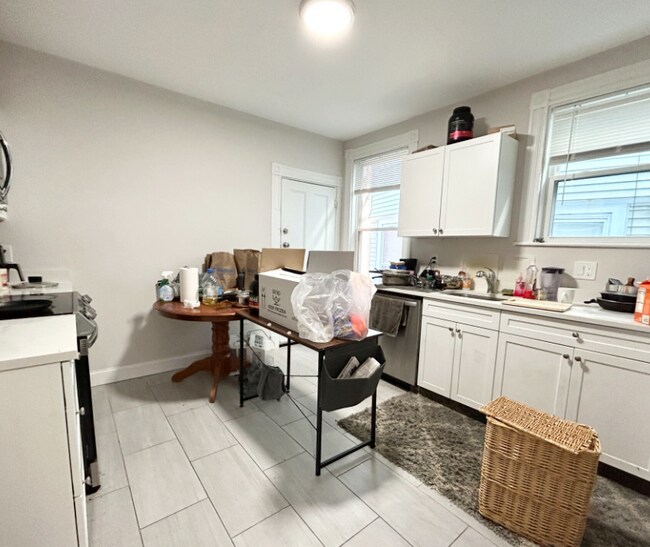 Building Photo - 9 Mount Pleasant Ave Unit 2 Rental