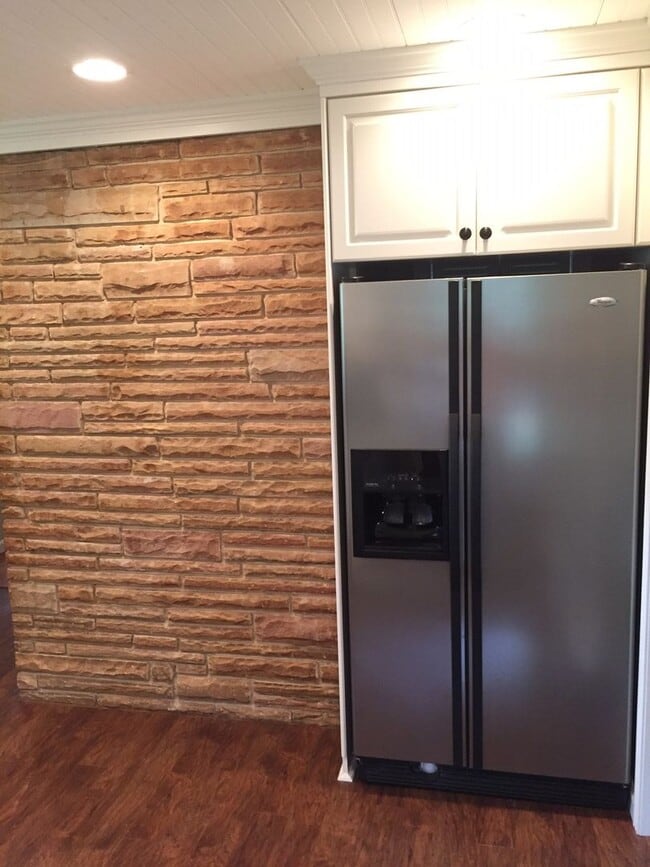 Photo - 1218 W White Oak Dr