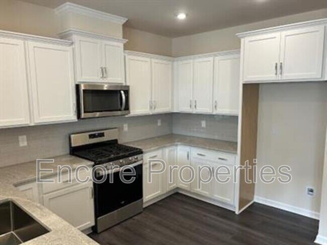 Photo - 302 Parker Sta Ave