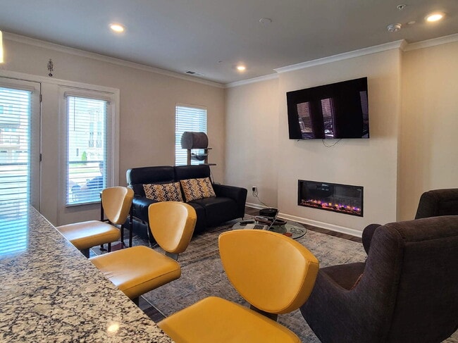 Photo - Luxury 4-Level Condo TH in Rippon Landing